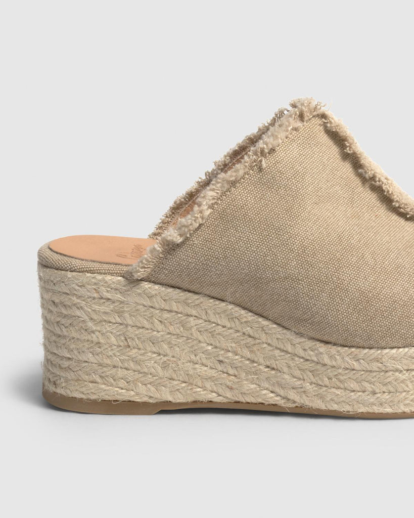 Zueco Queral Beige Canvas Bloque Mujer| Castañer